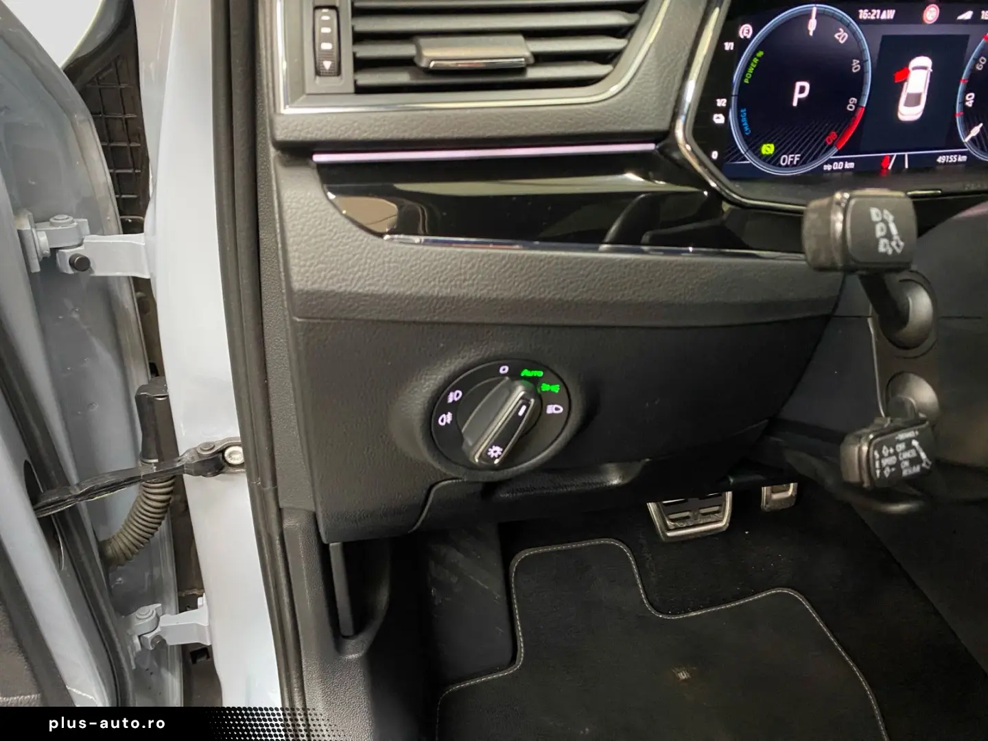 SKODA Superb 1.4TSI Hybrid DSG L&K iV DCC AHK Voll-LED