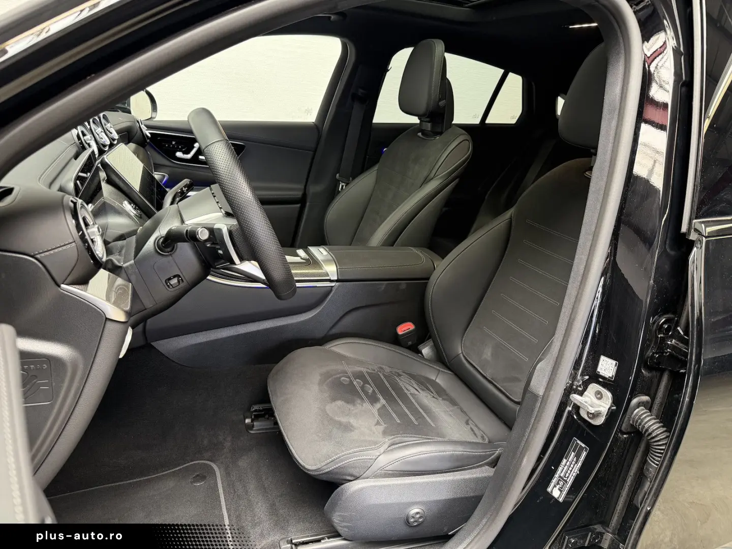 MERCEDES-BENZ GLC 300 d Coupe 4M AMG BURM. PANO MEMORY NIGHT