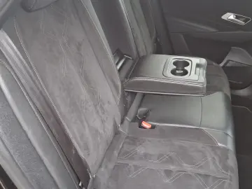 DS Automobiles DS 7 Crossback DS7 1.5 BlueHDi  BASTILLE