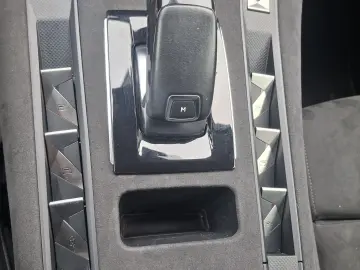 DS Automobiles DS 7 Crossback DS7 1.5 BlueHDi  BASTILLE