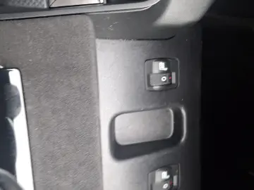 DS Automobiles DS 7 Crossback DS7 1.5 BlueHDi  BASTILLE