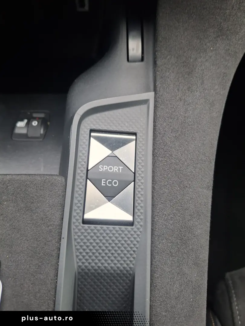 DS Automobiles DS 7 Crossback DS7 1.5 BlueHDi  BASTILLE