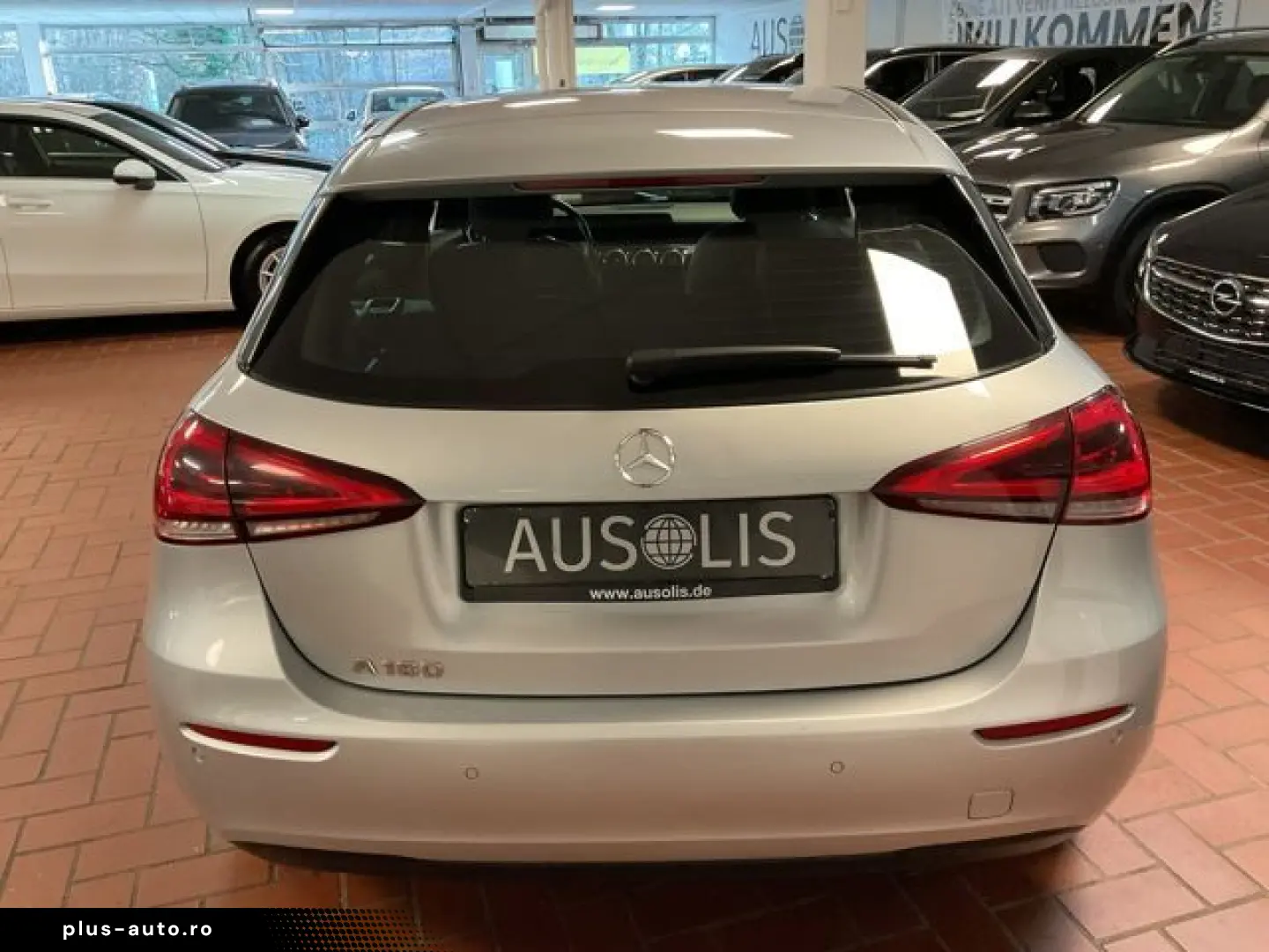 MERCEDES-BENZ A 180 Business LED Navi MBUX Kamera