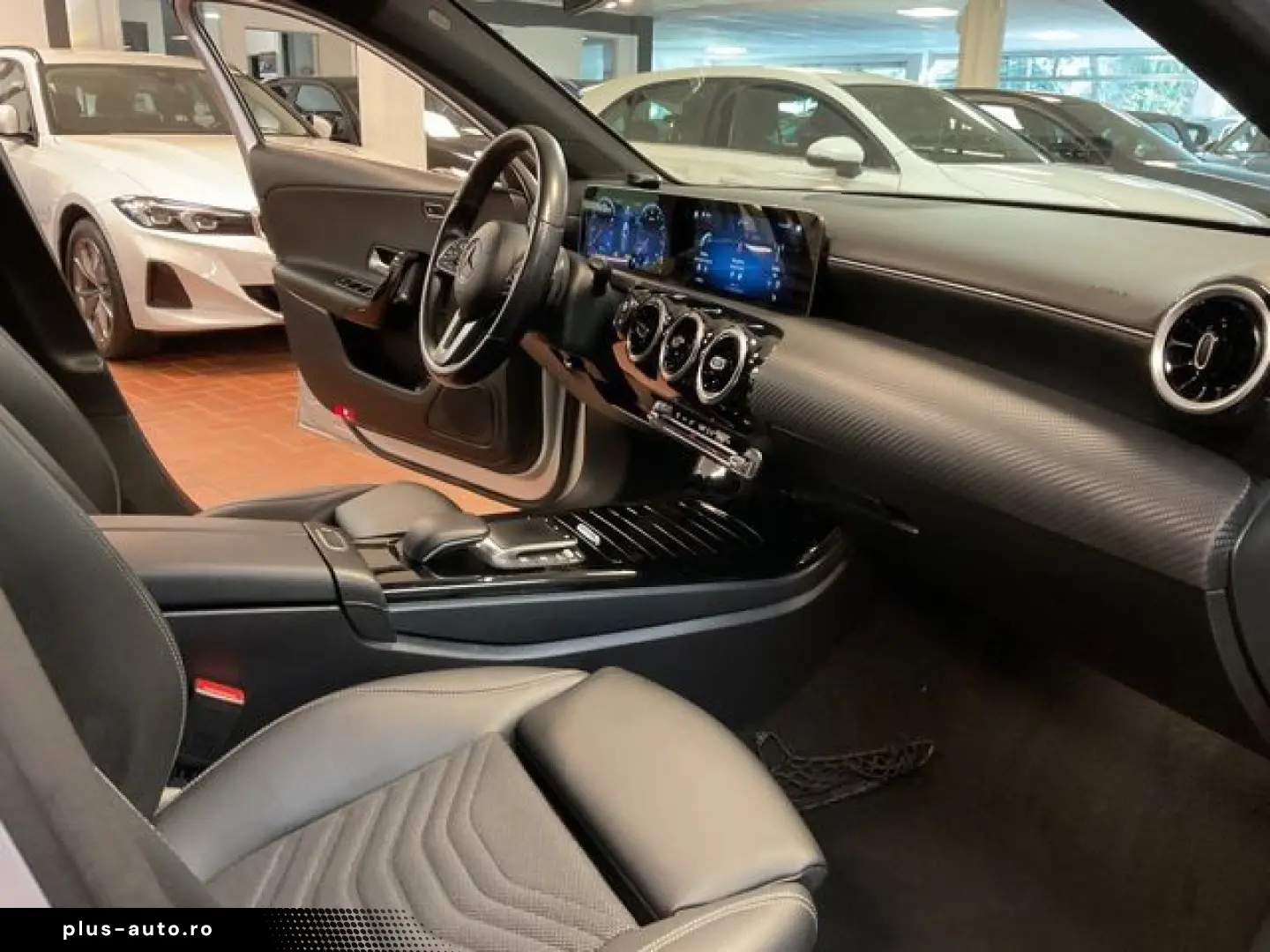 MERCEDES-BENZ A 180 Business LED Navi MBUX Kamera