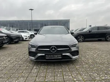 MERCEDES-BENZ CLA 250 4MATIC Coupé AMG NIGHT FAHRASSIST 360