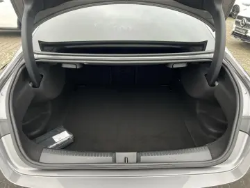 MERCEDES-BENZ CLA 250 4MATIC Coupé AMG NIGHT FAHRASSIST 360