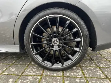 MERCEDES-BENZ CLA 250 4MATIC Coupé AMG NIGHT FAHRASSIST 360