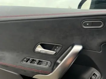 MERCEDES-BENZ CLA 250 4MATIC Coupé AMG NIGHT FAHRASSIST 360