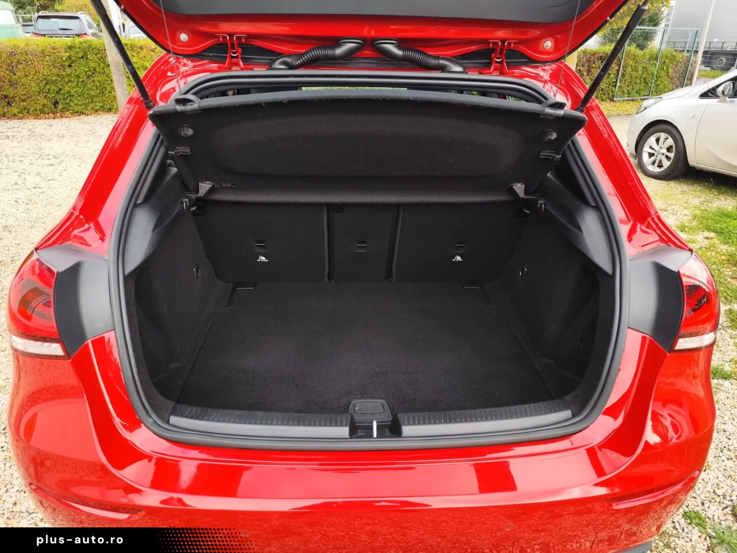 MERCEDES-BENZ A 180 PROGRESSIVE 7G- Automatik