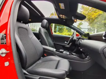 MERCEDES-BENZ A 180 PROGRESSIVE 7G- Automatik