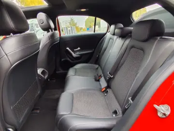 MERCEDES-BENZ A 180 PROGRESSIVE 7G- Automatik