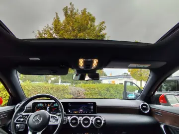 MERCEDES-BENZ A 180 PROGRESSIVE 7G- Automatik