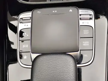 MERCEDES-BENZ A 180 PROGRESSIVE 7G- Automatik