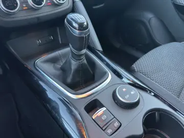 RENAULT Kadjar Business  SHZ NAVI PDC VZE CARPLAY