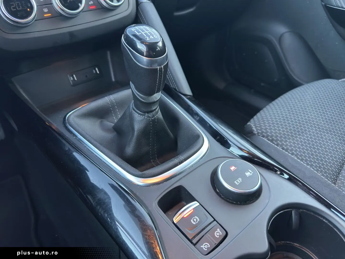 RENAULT Kadjar Business  SHZ NAVI PDC VZE CARPLAY