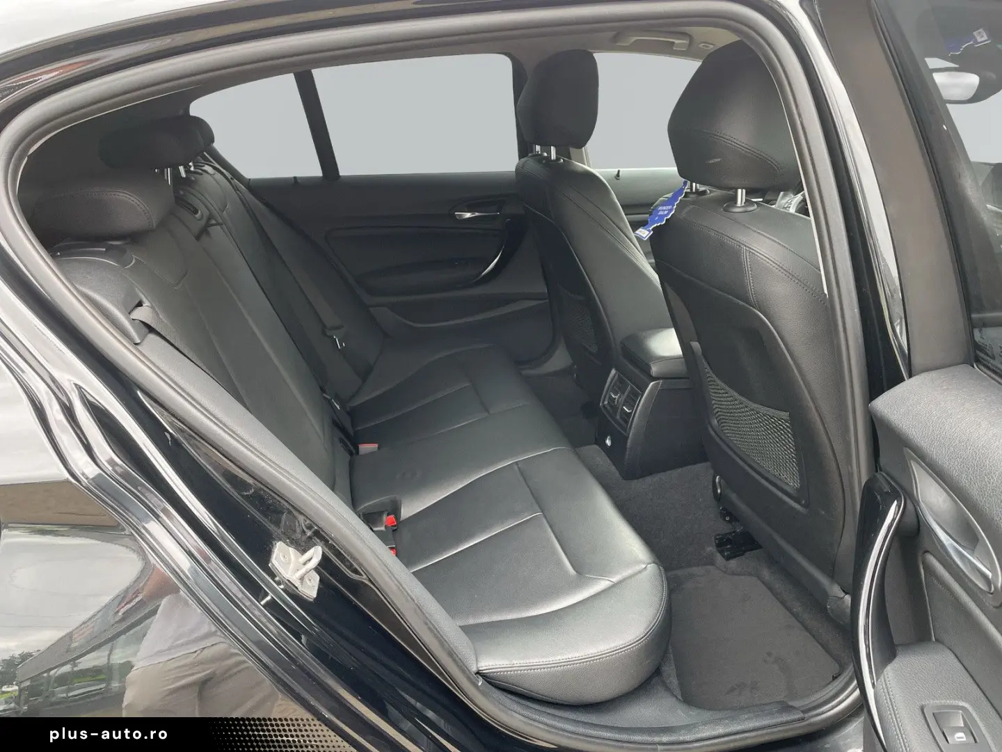 BMW 118 i Sport Line Automatik  Leder  Navi  Sitzhzg