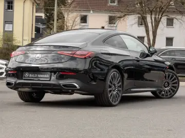 MERCEDES-BENZ CLE 300 4M Coupé AMG Digital Pano Burm3D Night