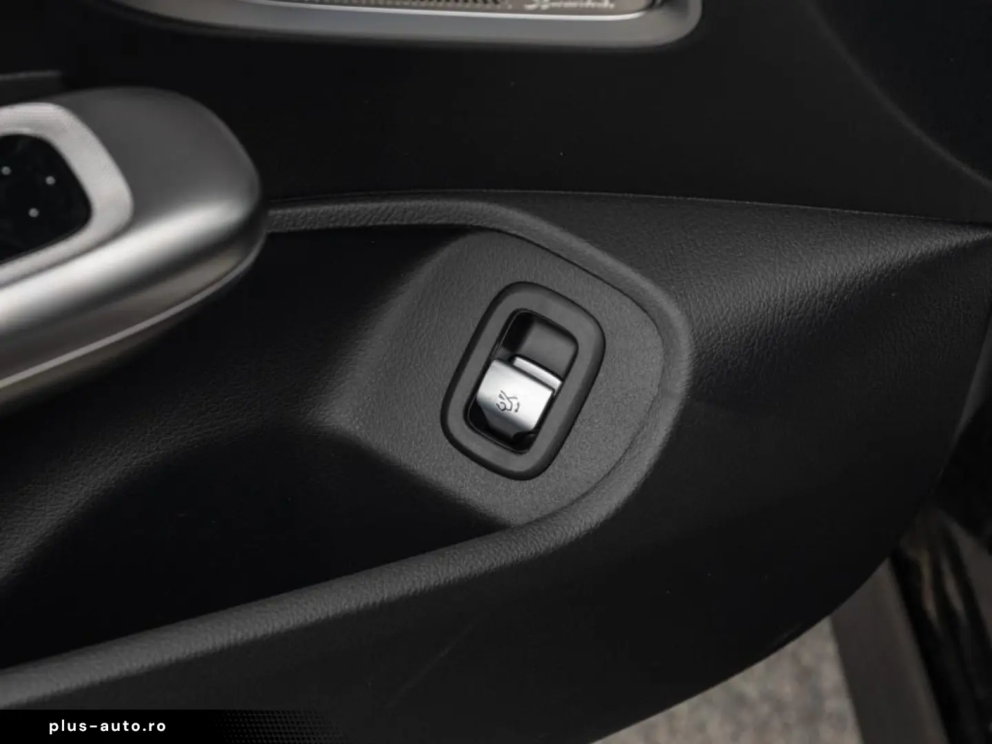 MERCEDES-BENZ CLE 300 4M Coupé AMG Digital Pano Burm3D Night