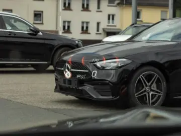 MERCEDES-BENZ CLE 300 4M Coupé AMG Digital Pano Burm3D Night