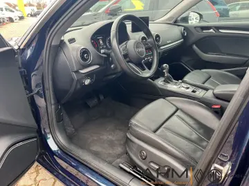 AUDI A3 Sportback 30 TFSI Assistenz-Paket LED SHZ