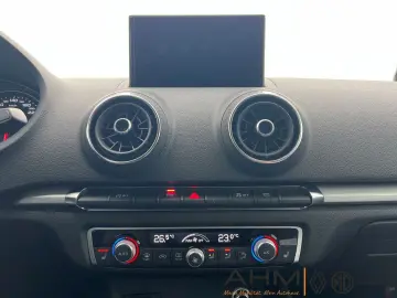 AUDI A3 Sportback 30 TFSI Assistenz-Paket LED SHZ