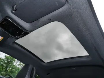 MERCEDES-BENZ CLE 180 Coupé AMG BURM NIGHT AMBIENTE MBUX SHZ