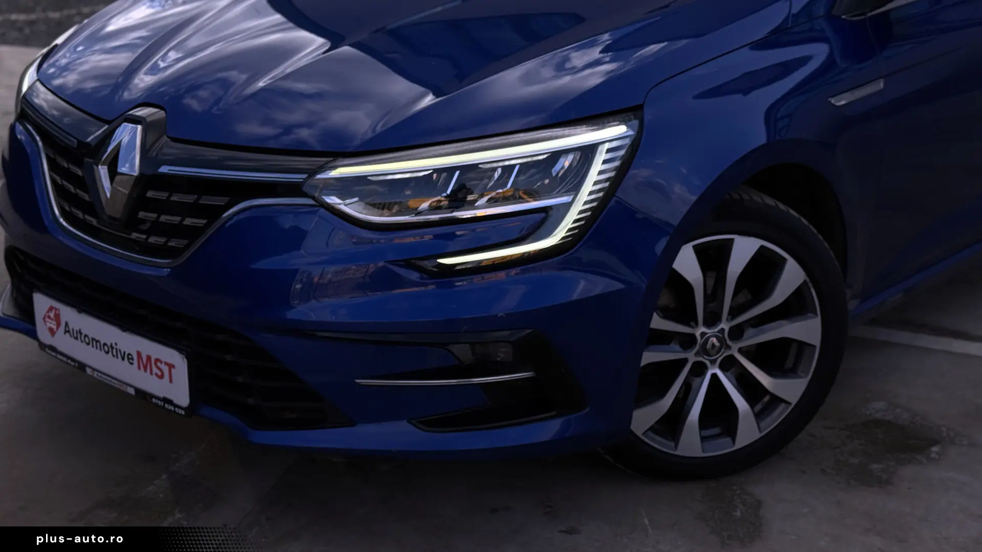 Renault Megane  Intens TVA deductibil Finantare