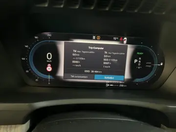 VOLVO XC90 T8 AWD Plug-in Hybrid Ultra-Dark