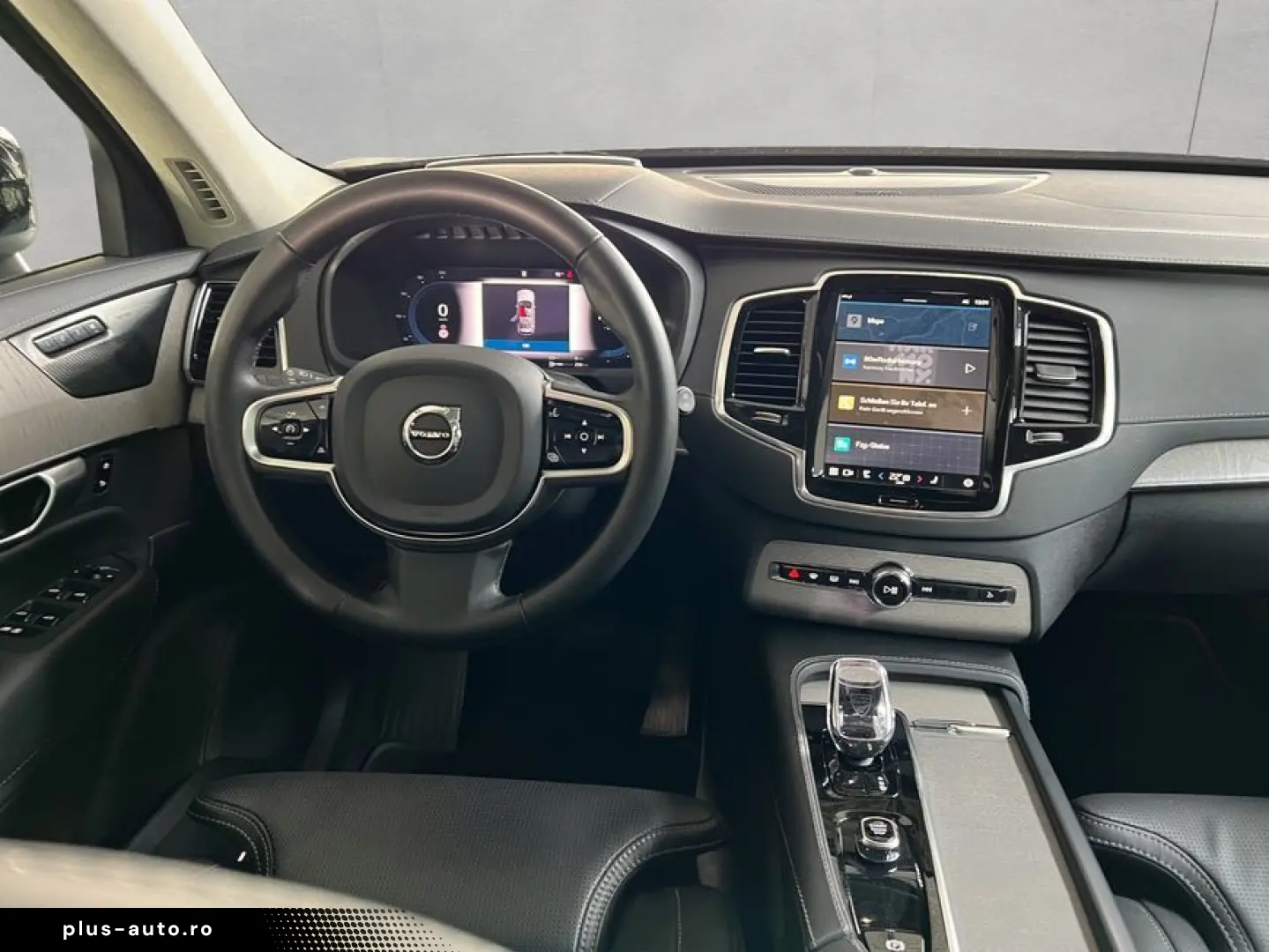 VOLVO XC90 T8 AWD Plug-in Hybrid Ultra-Dark