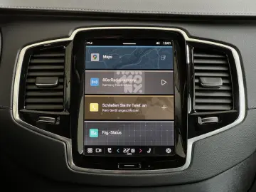 VOLVO XC90 T8 AWD Plug-in Hybrid Ultra-Dark
