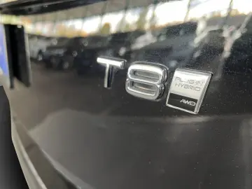 VOLVO XC90 T8 AWD Plug-in Hybrid Ultra-Dark