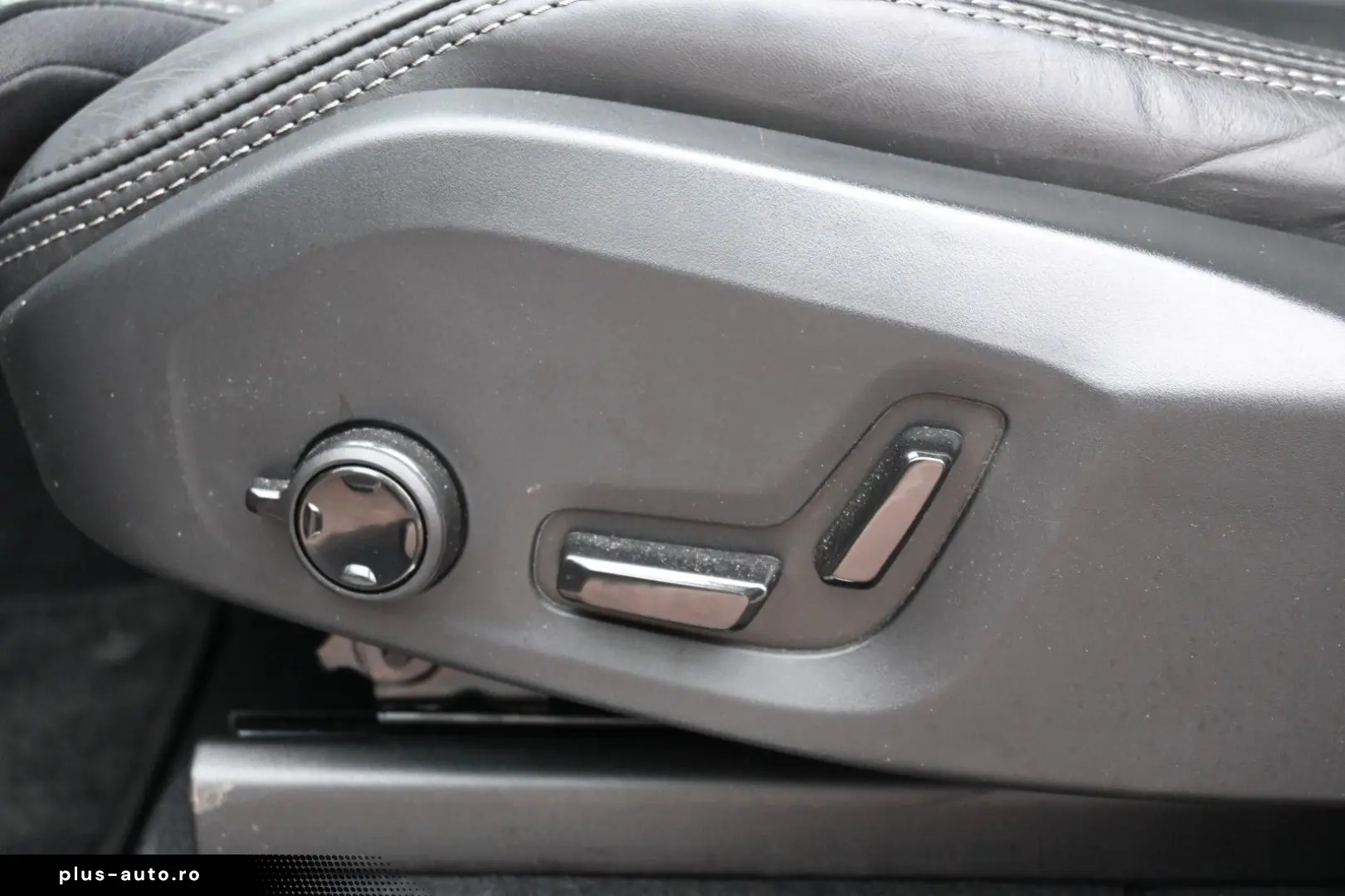 VOLVO XC90 B5 AWD Ultimate Dark  HUD B&W LUFT MASS