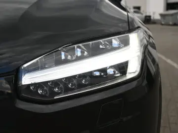 VOLVO XC90 B5 Ultimate Bright AWD MASS LUFT BW HUD