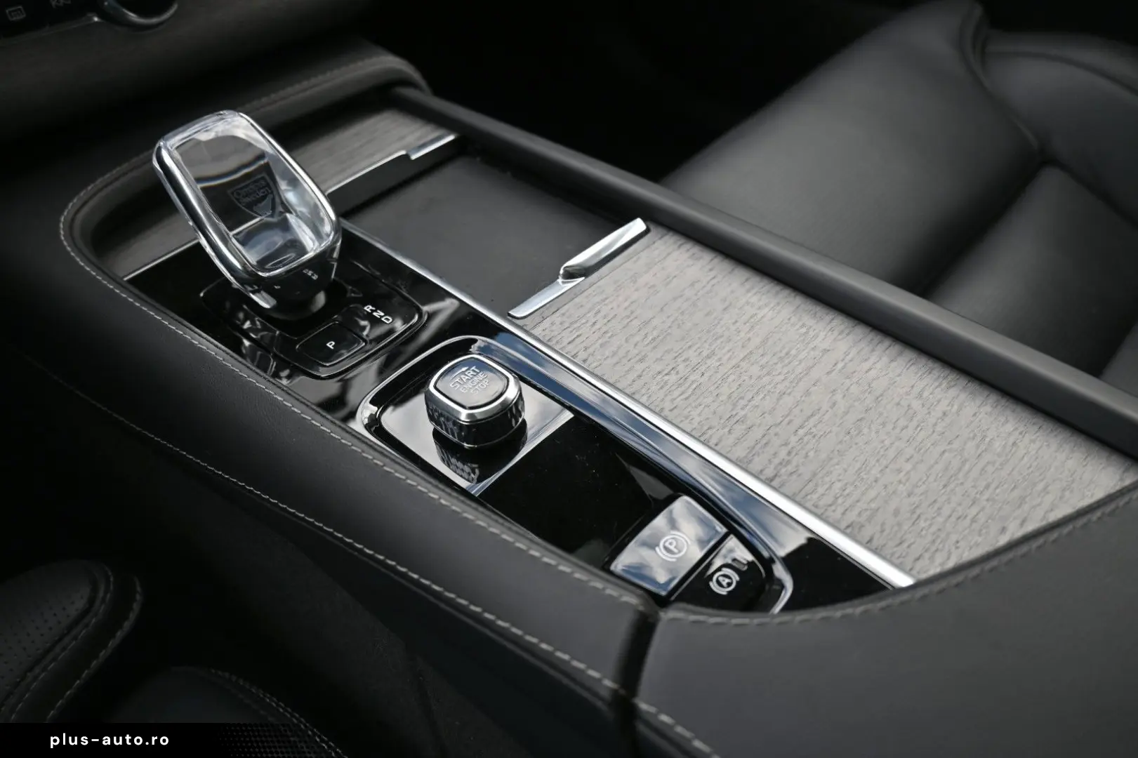 VOLVO XC90 B5 Ultimate Bright AWD MASS LUFT BW HUD