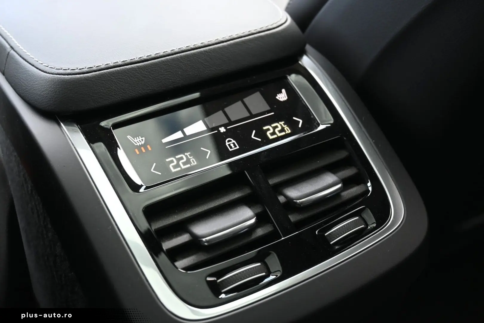 VOLVO XC90 B5 Ultimate Bright AWD MASS LUFT BW HUD