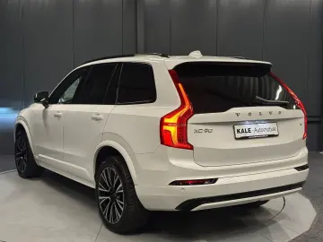 VOLVO XC90 Ultra Dark Recharge AWD B&W 7-SITZE