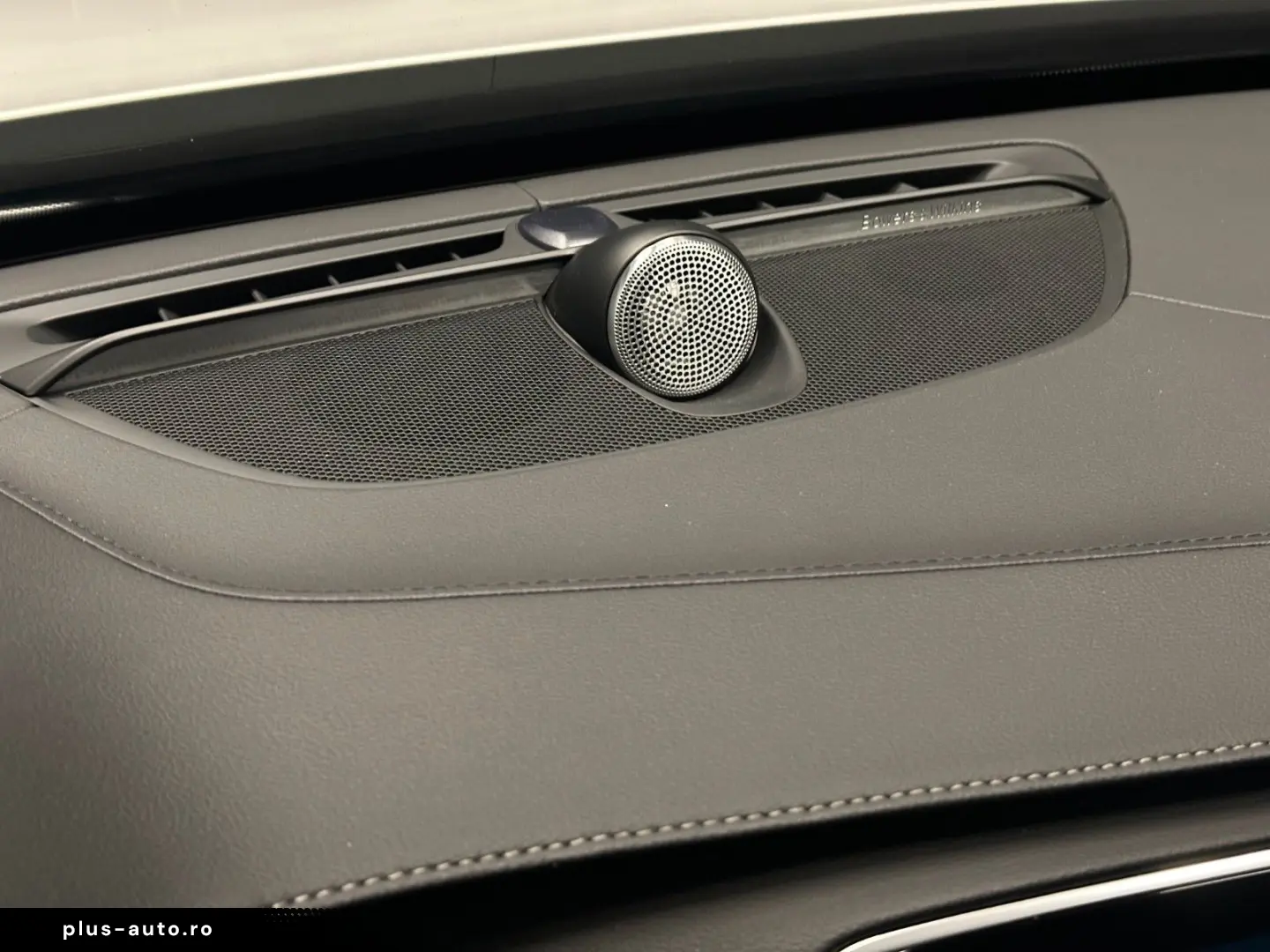 VOLVO XC90 Ultra Dark Recharge AWD B&W 7-SITZE