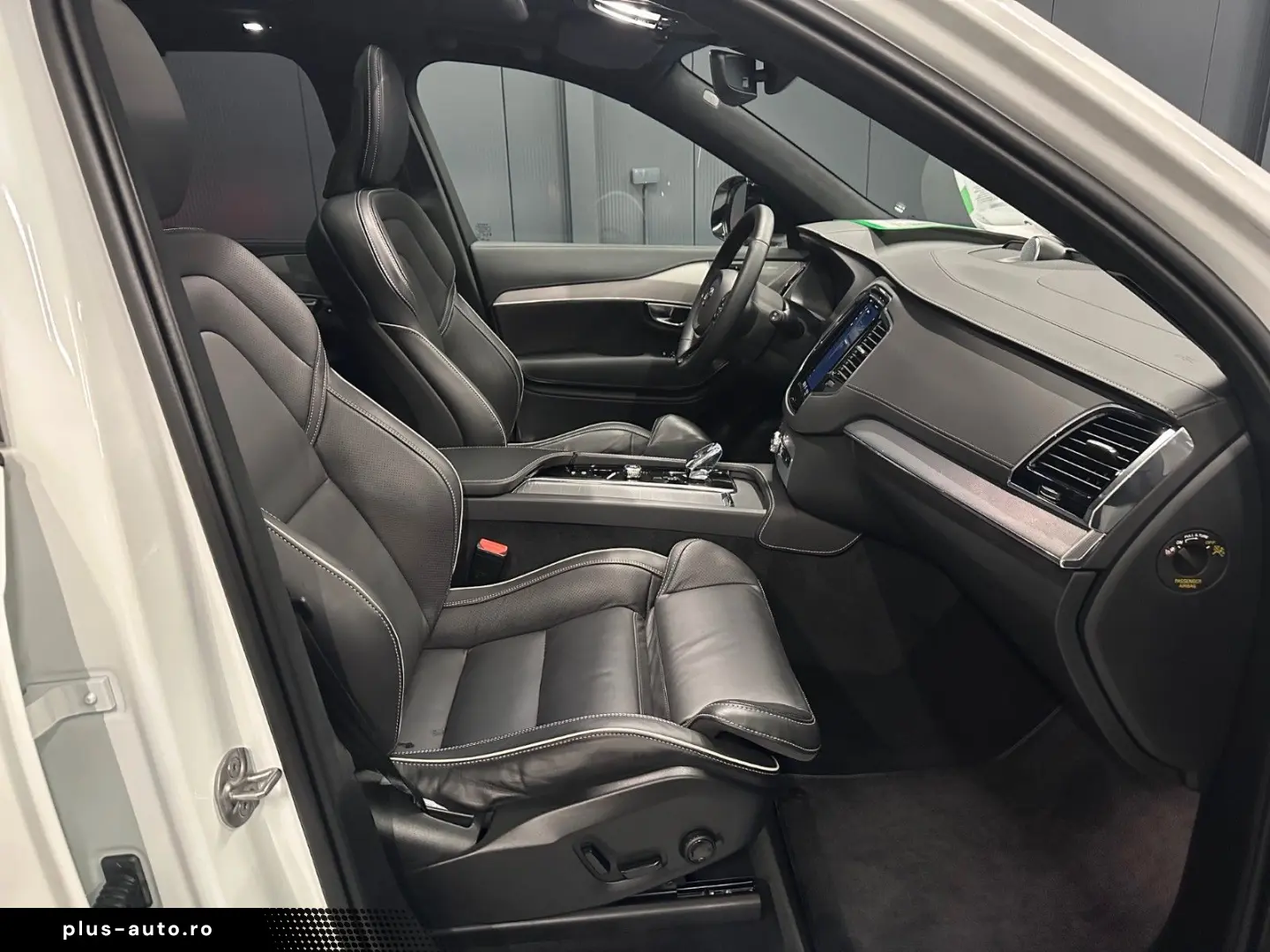 VOLVO XC90 Ultra Dark Recharge AWD B&W 7-SITZE