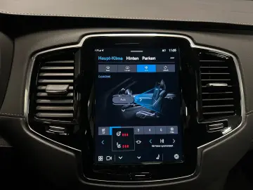 VOLVO XC90 Ultra Dark Recharge AWD B&W 7-SITZE