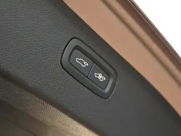 VOLVO XC90 T8 AWD Ultimate Dark 360  LUFT