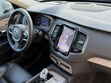 VOLVO XC90 T8 Ultimate MEGAVOLL