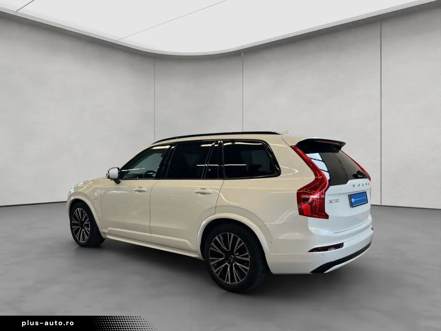 VOLVO XC90 T8 AWD Recharge Ultimate-Dark B&W 360