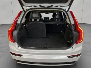 VOLVO XC90 T8 AWD Recharge Ultimate-Dark B&W 360