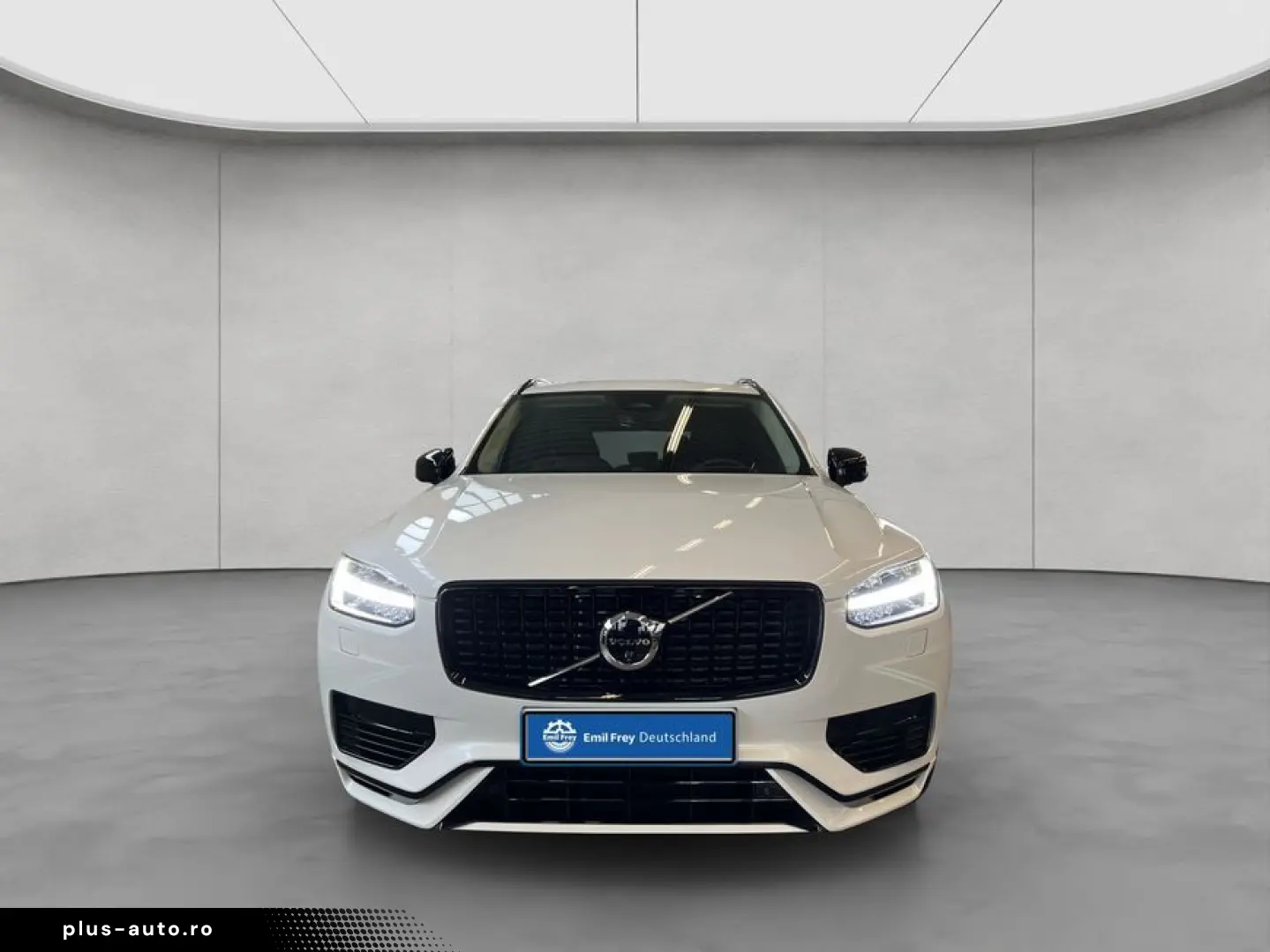 VOLVO XC90 T8 AWD Recharge Ultimate-Dark B&W 360