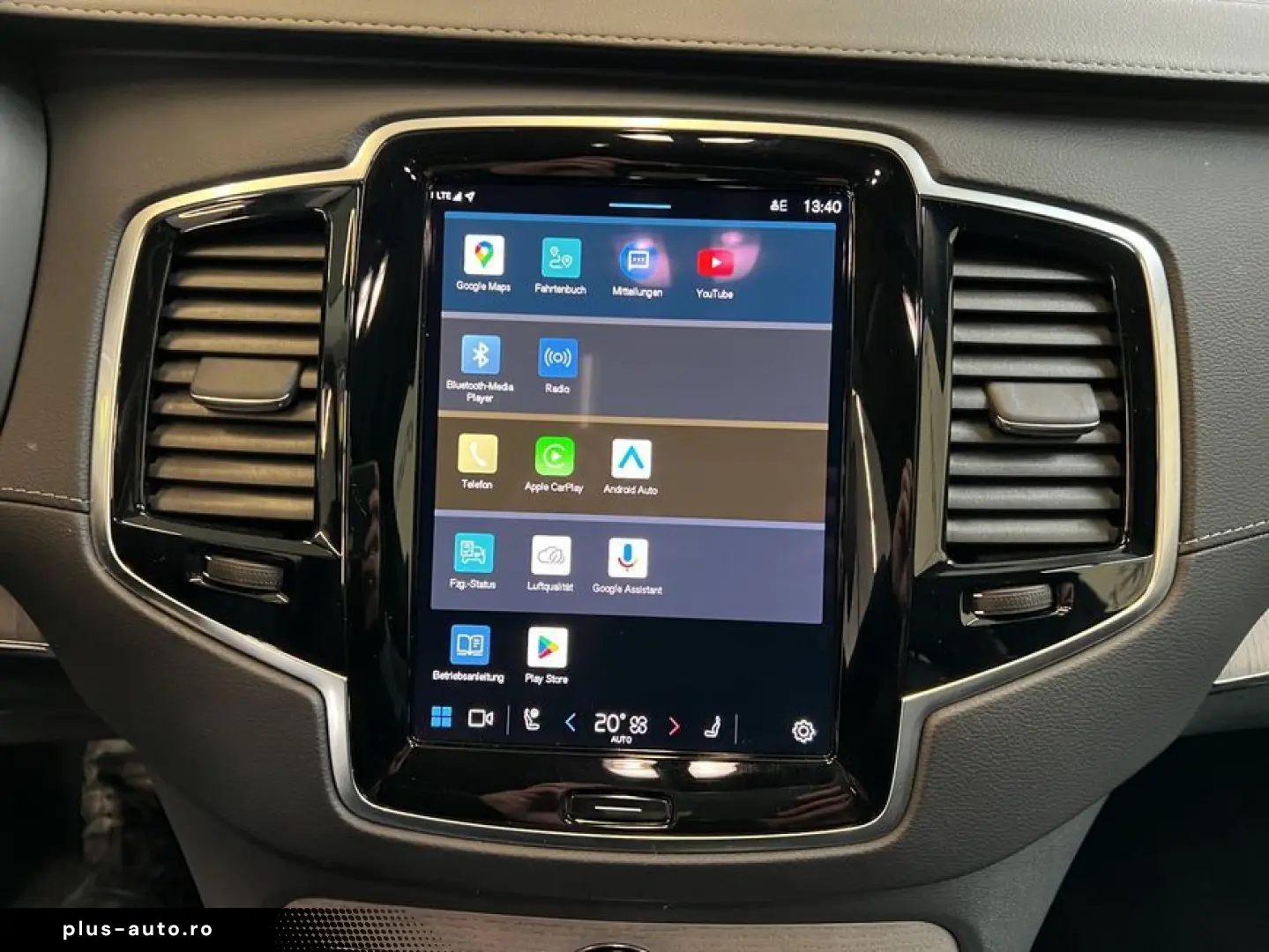 VOLVO XC90 T8 AWD Recharge Ultimate-Dark B&W 360