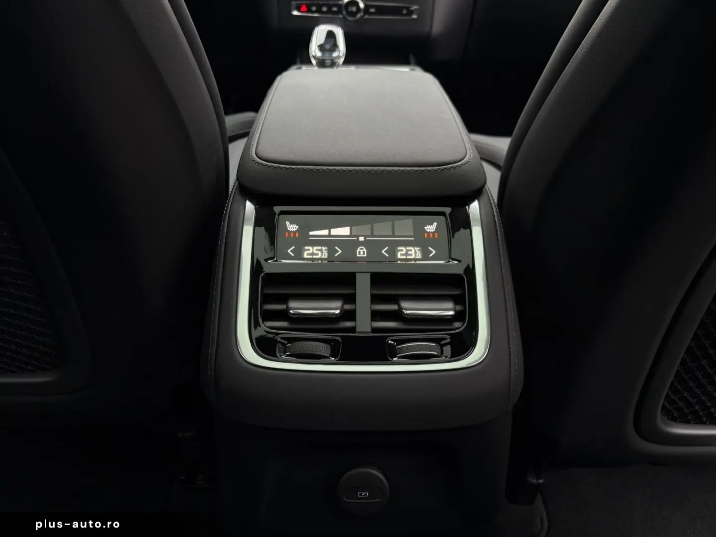 VOLVO XC90 T8 Plus Bright Facelift Head-Up PANO 360 AC