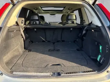 VOLVO XC90 Plus Dark T8 AWD 7-Sitzer