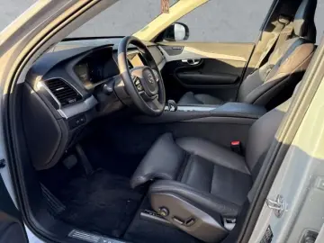 VOLVO XC90 Plus Dark T8 AWD 7-Sitzer