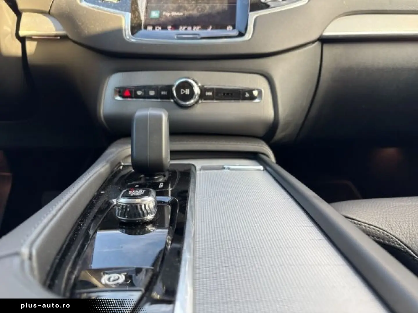 VOLVO XC90 Plus Dark T8 AWD 7-Sitzer