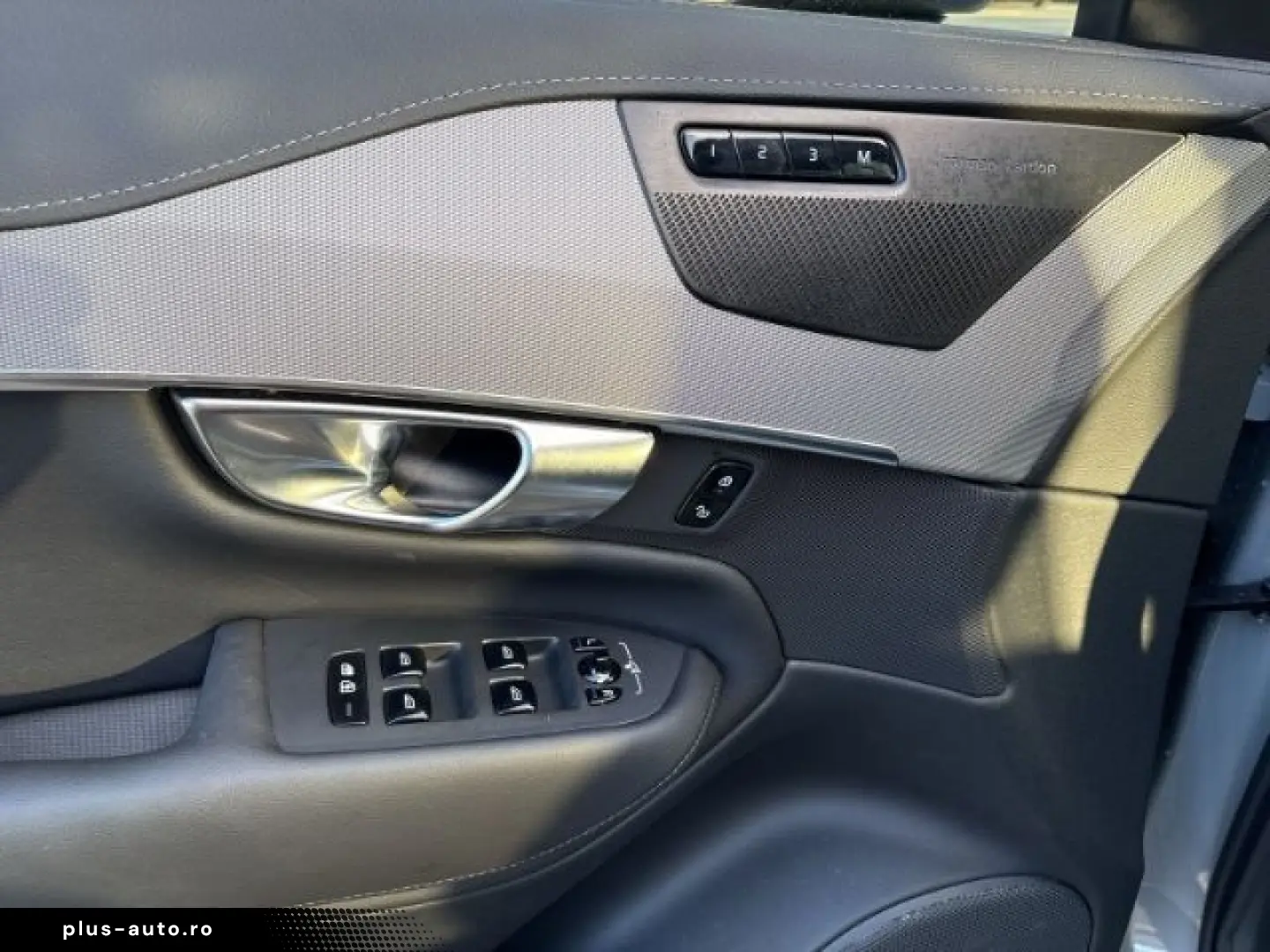 VOLVO XC90 Plus Dark T8 AWD 7-Sitzer